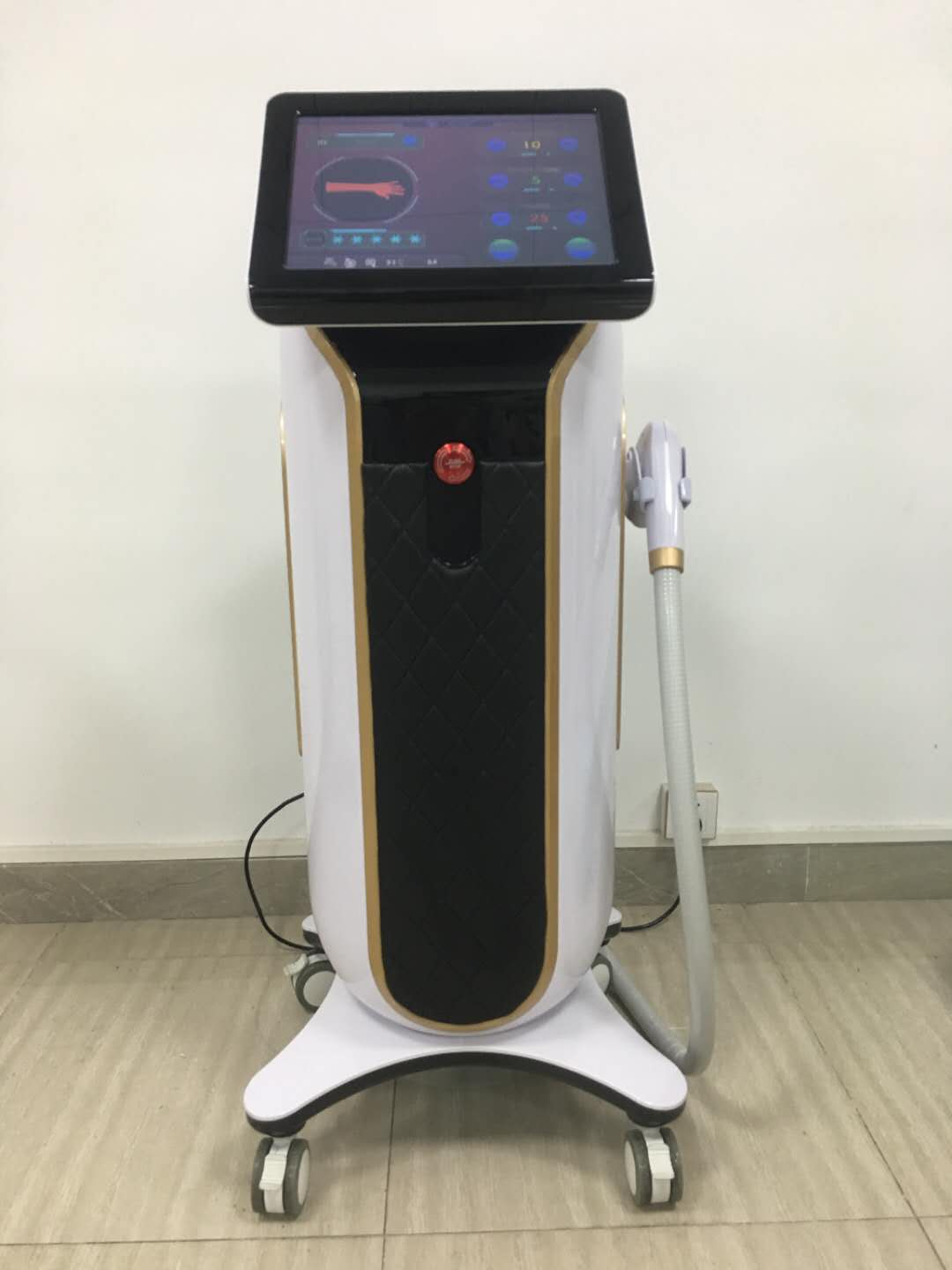 808Nm Diode 808 Laser Hair Removal Device Painless Permanent Stack/hair laser removal