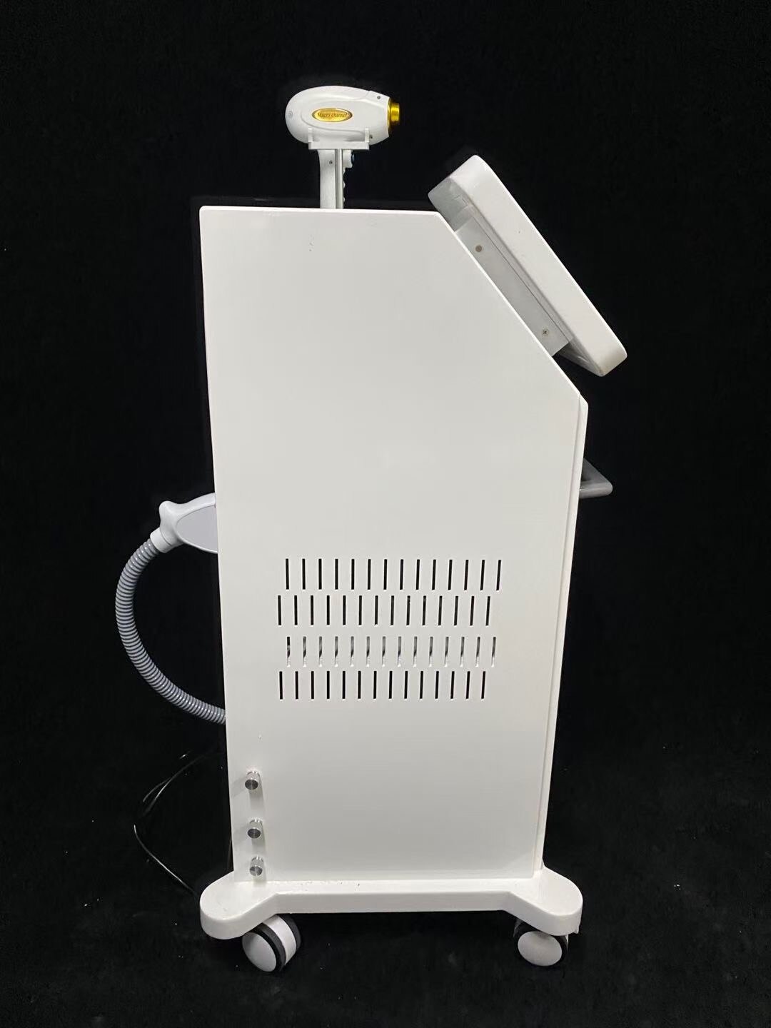 Diode Laser Epilator Painless And Permanent Hair Remover 3 Wavelength High Power Skin Rejuvenation Acne Treatment Equipment - Image 4