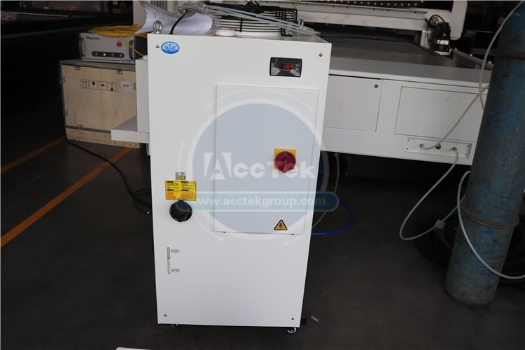 Factory Supply 1000w Fiber 1530 Steel Laser Cutting Machine Laser Cutter CNC AKJ1530F2 - Image 5