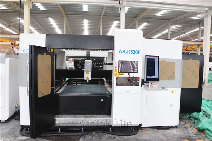 Protection Cover IPG 1000W Aluminum Metal Pipe Cutter Fiber Laser Cutting Machine For Inox Sheet Tube - Image 5