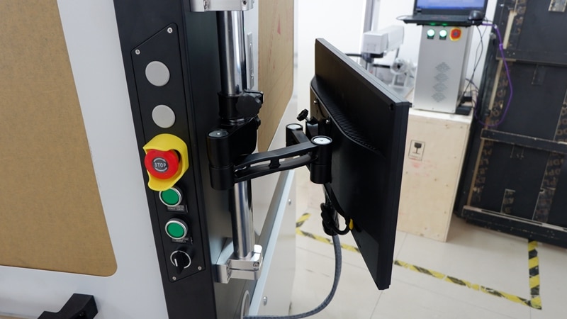 closed cover 50W raycus laser marking machine metal laser engraver for gold silver thin cutting ring bracelet inside mark