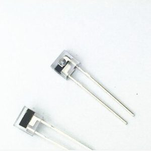 20PCS PT928-6C-F PT928-6C Photodiode Receiving Tube Infrared Pair Tube Side Photoelectric Crystal