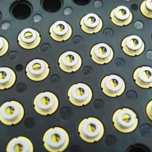 Mitsubishi ML562G85 635nm 639nm / 638nm 2.1W orange red laser diode double beam 9mm laser diode